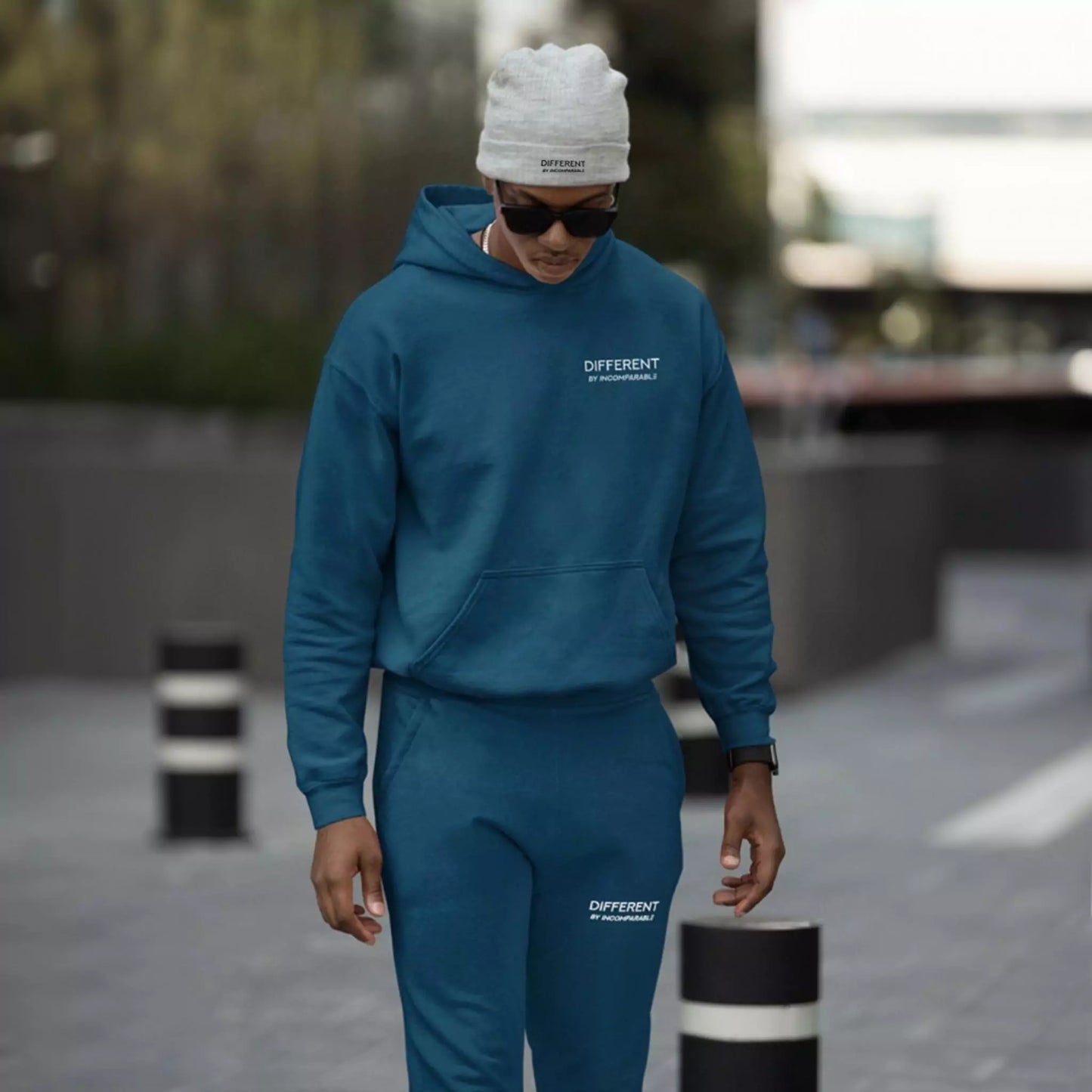 Different Hoodie Arctic Blue