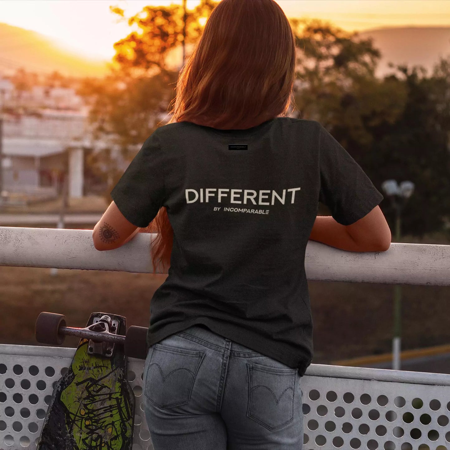 Different Tee Black