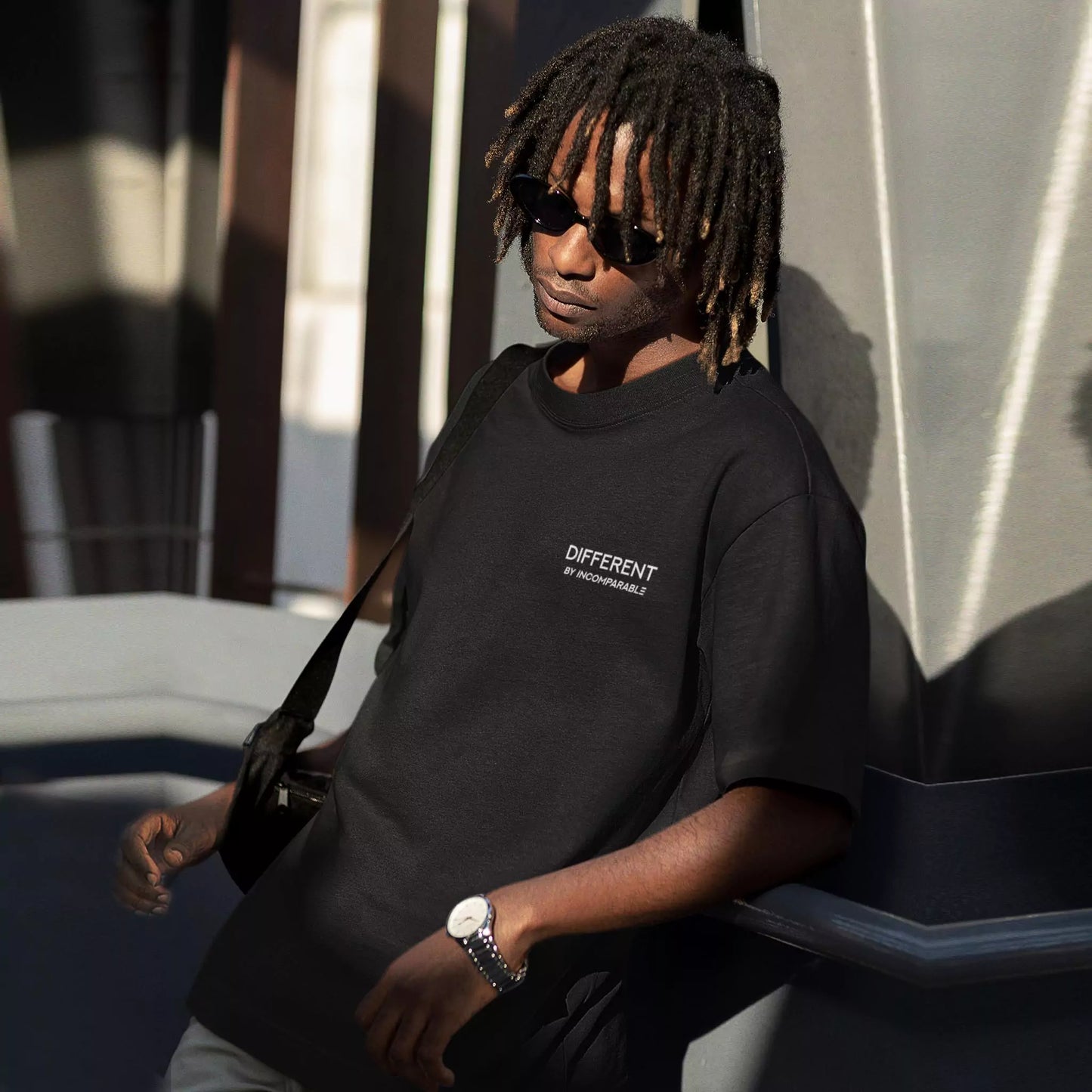 Different Tee Black
