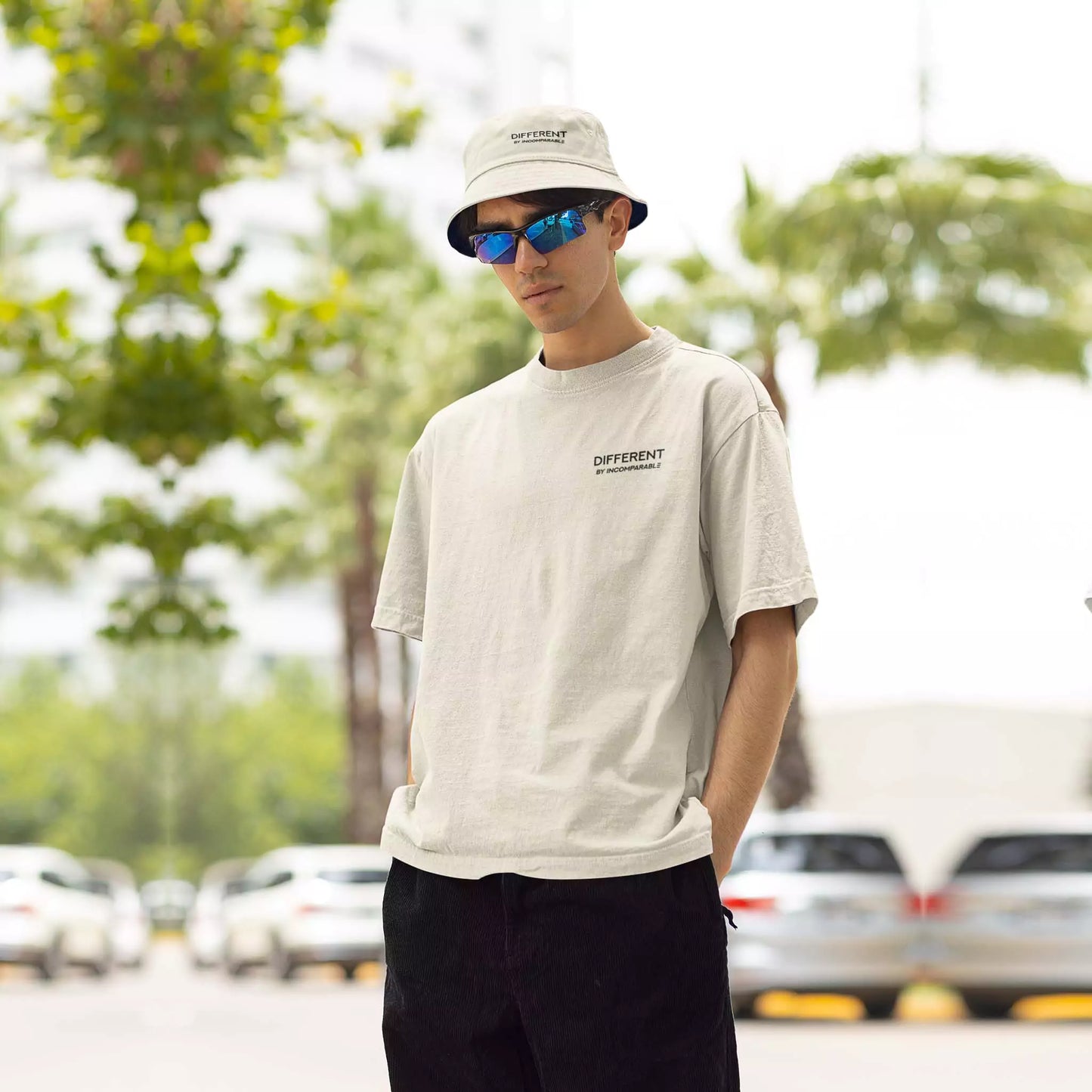 Different Bucket Hat Cream/Navy